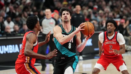 AG-阿夫迪亚26+8霍勒迪27+9 开拓者战胜鹈鹕收获三连胜