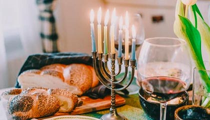 真人-【西甲】梅西梅开+成全格子 巴萨5比2胜10人贝蒂斯